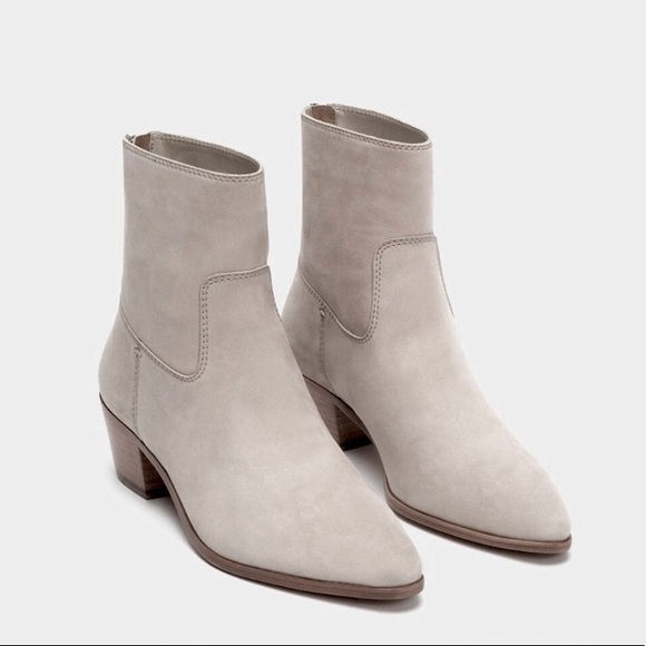 Frye Ellen Short Zip Grey Suede Western Ankle Boot